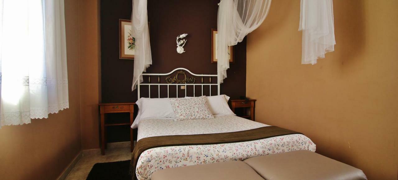 Posada Del Camino Real Torrelaguna Kültér fotó