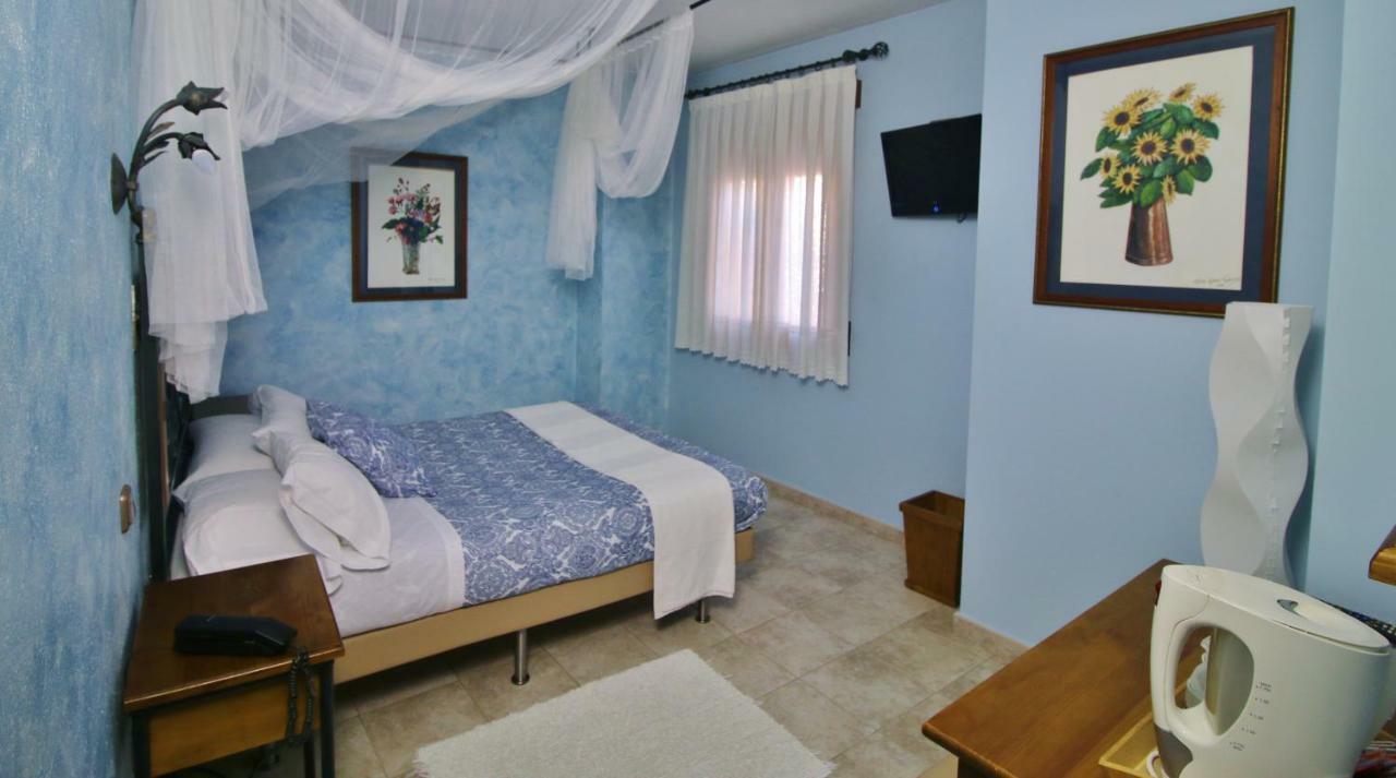 Posada Del Camino Real Torrelaguna Kültér fotó