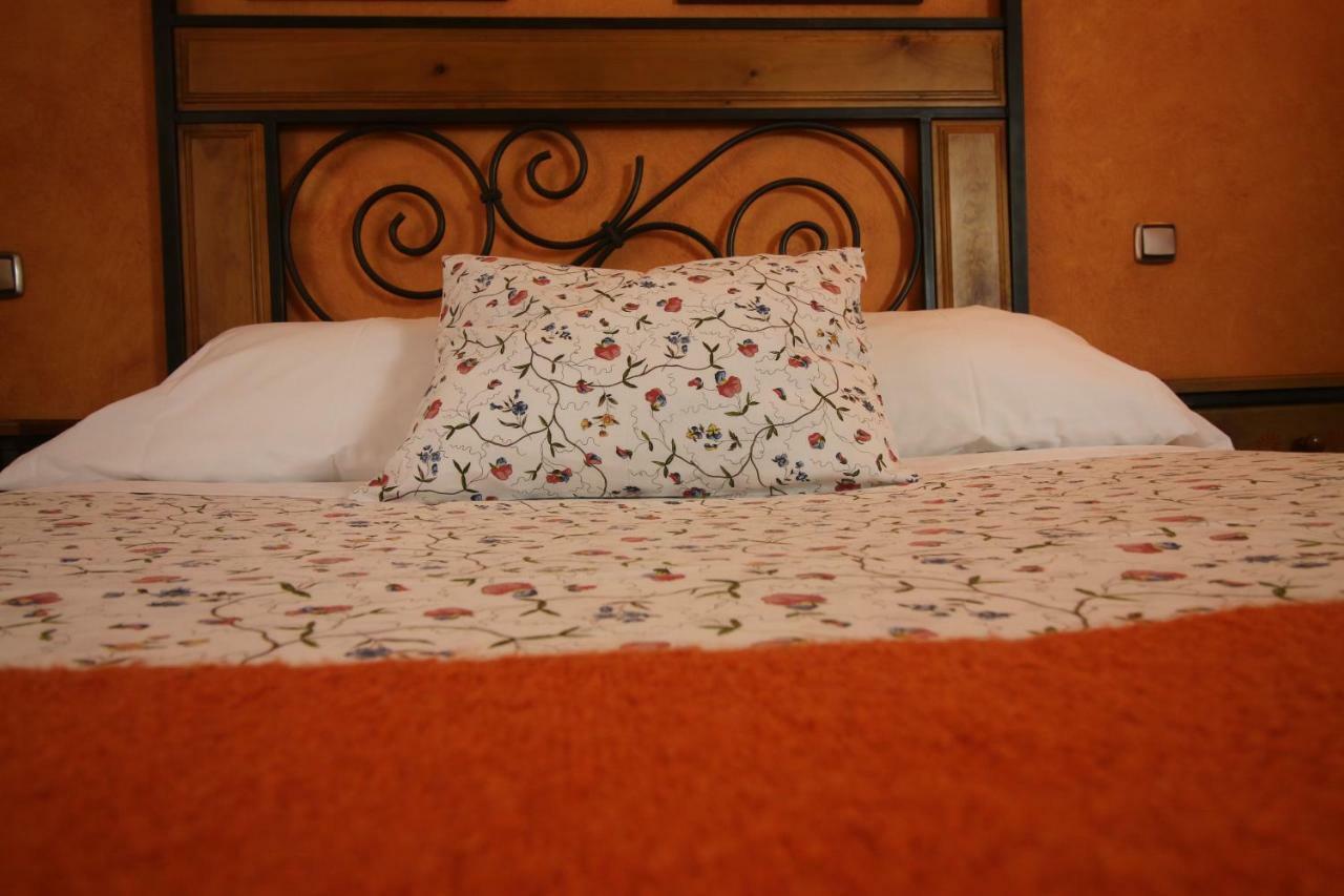 Posada Del Camino Real Torrelaguna Kültér fotó