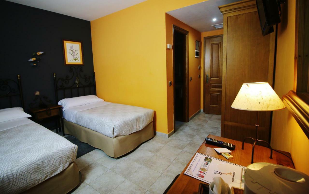 Posada Del Camino Real Torrelaguna Kültér fotó