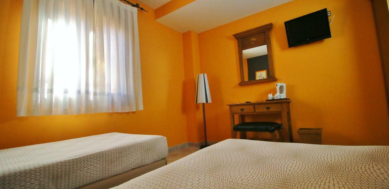 Posada Del Camino Real Torrelaguna Kültér fotó